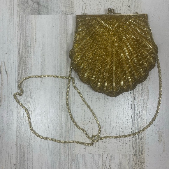 Vintage Handmade Beaded Clam Shell Evening Bag Gold Party Cocktail - Picture 1 of 9